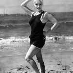 Marilyn Monroe, Con faldas y a lo loco (8)